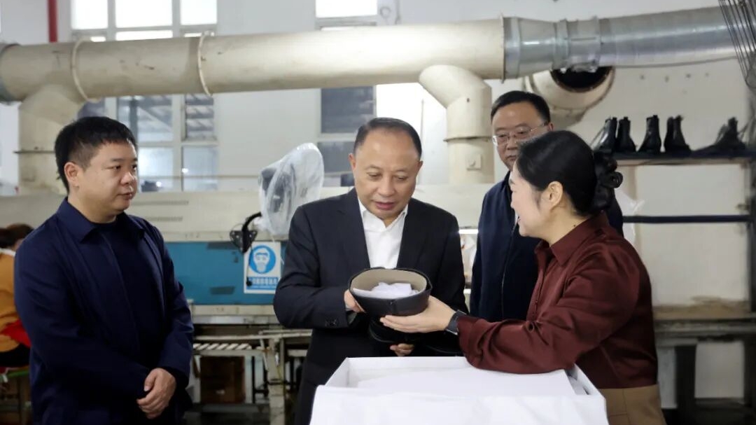 何树平在苍溪县调研工业经济运行情况